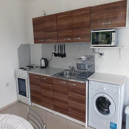 Three-bedroom Holiday In 펜션 *