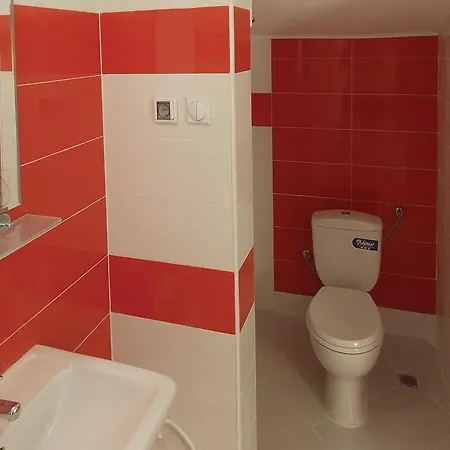 Three-bedroom Holiday In 바르나
